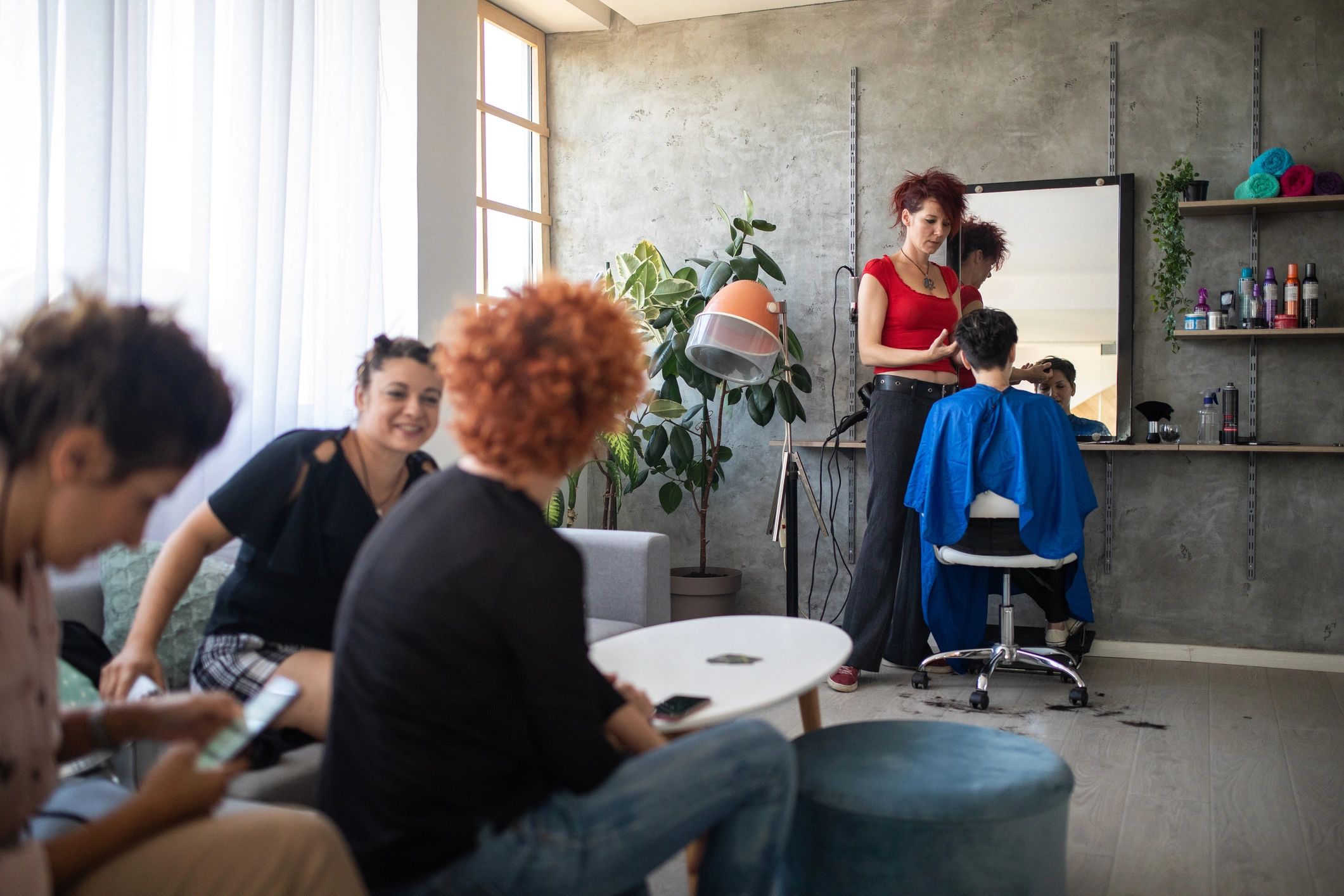 salon education training group modern hair stylist classroom